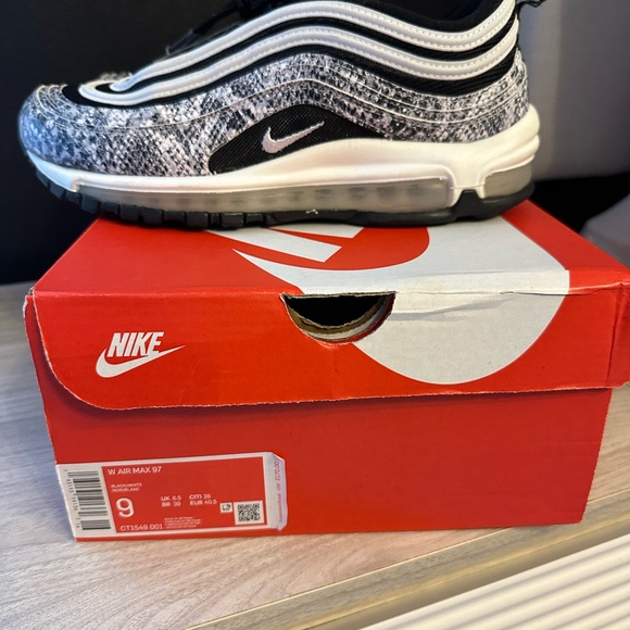 Nike Women’s Air Max 97 - Picture 3 of 7